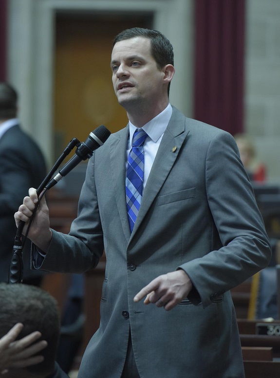 House Budget Committee vice-chairman Justin Alferman speaks in favor of HCB 3 on the House floor. (photo; Tim Bommel, Missouri House Communications)